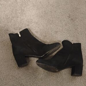 Margeaux Handmade Women's Black Suede Round Toe Heeled Ankle Boots Sz 38